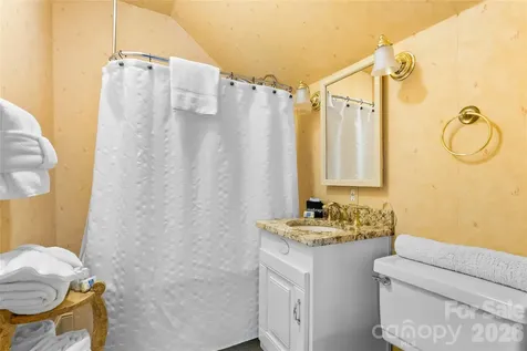 86 Edgemont Road Asheville NC 28801