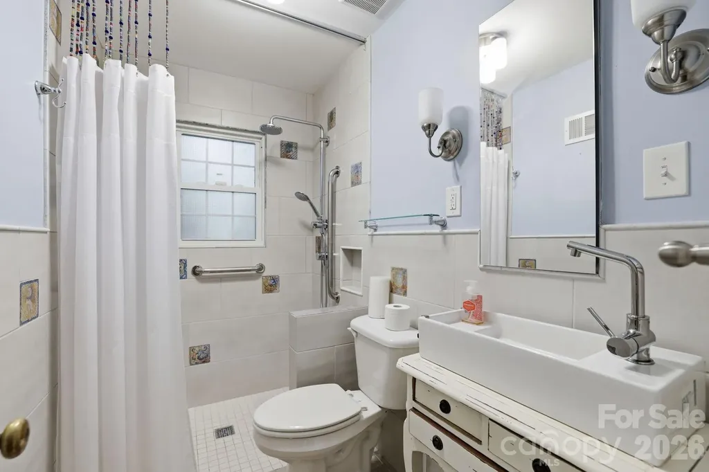 200 Altondale Avenue Charlotte NC 28207