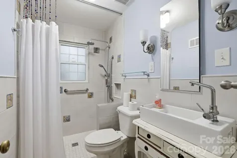 200 Altondale Avenue Charlotte NC 28207