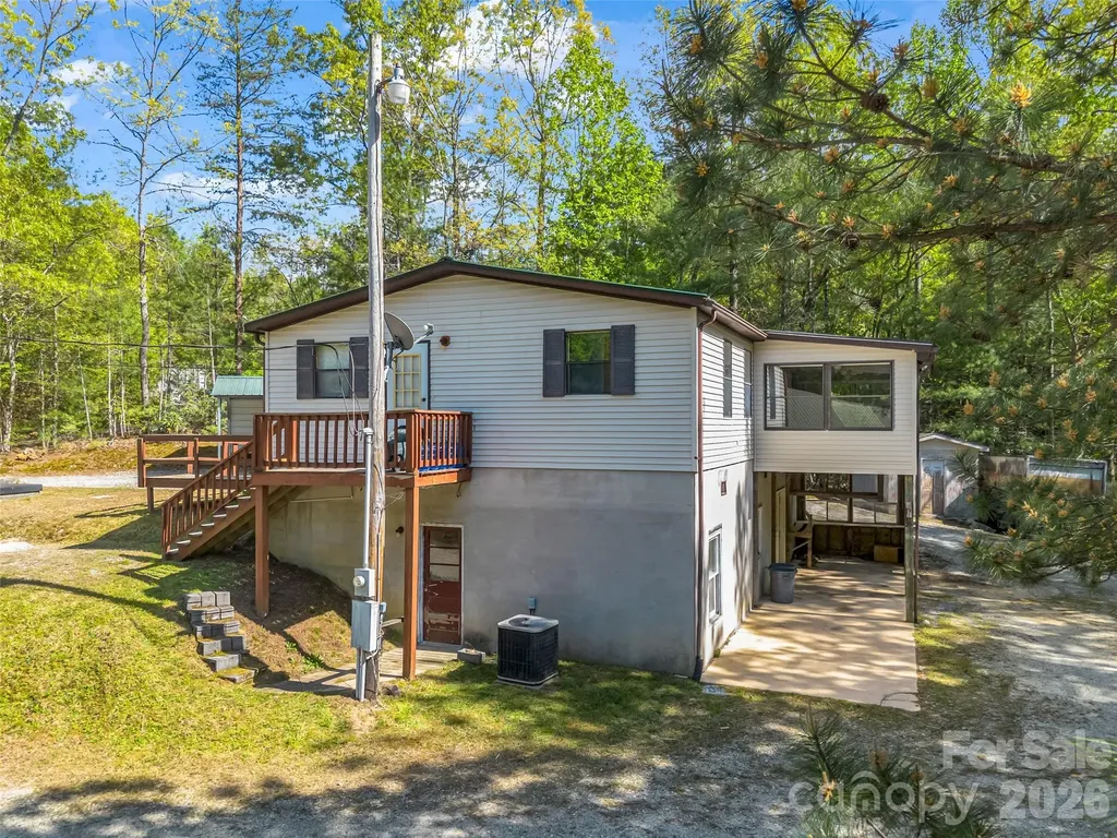 203 Rogat Road Hendersonville NC 28792