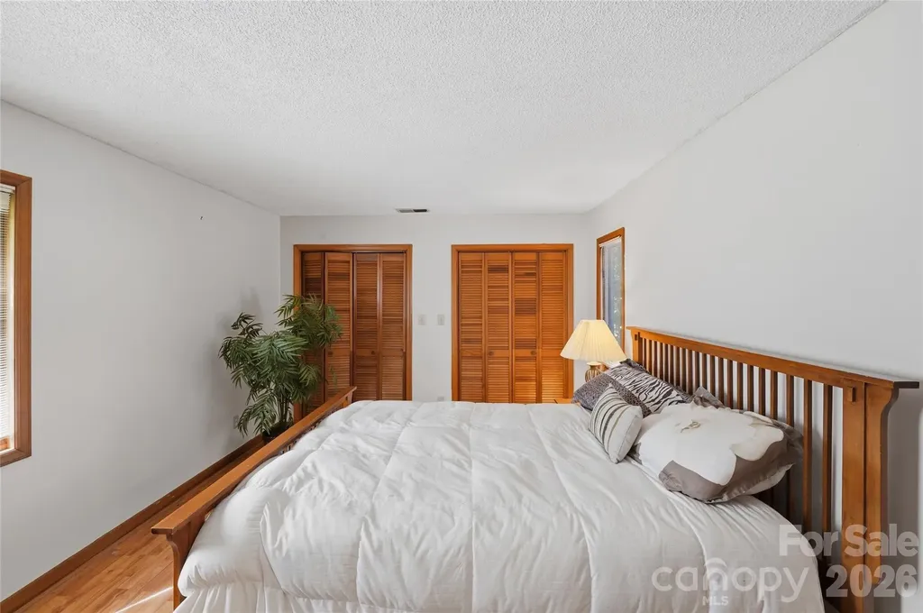 7040 Summer Place Charlotte NC 28213