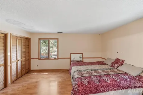 7040 Summer Place Charlotte NC 28213