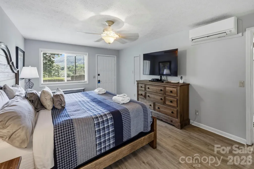 126 Hillside Court Lake Lure NC 28746