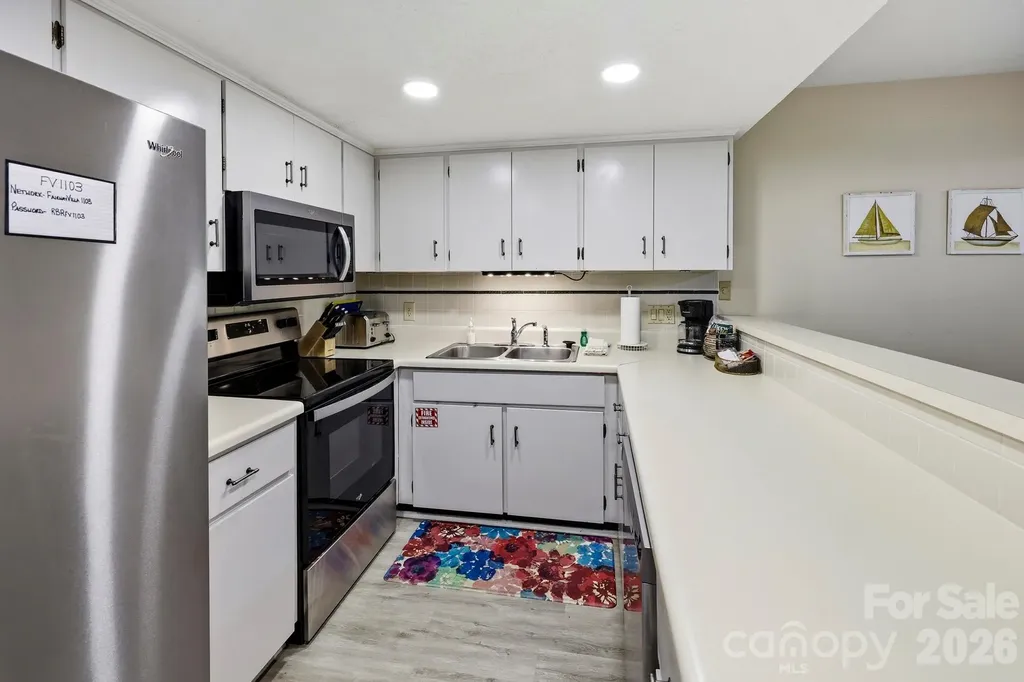 126 Hillside Court Lake Lure NC 28746