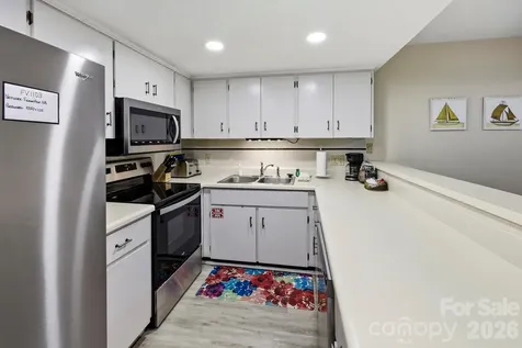 126 Hillside Court Lake Lure NC 28746