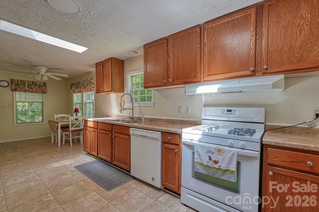 123 Little Rock Way Mill Spring NC 28756