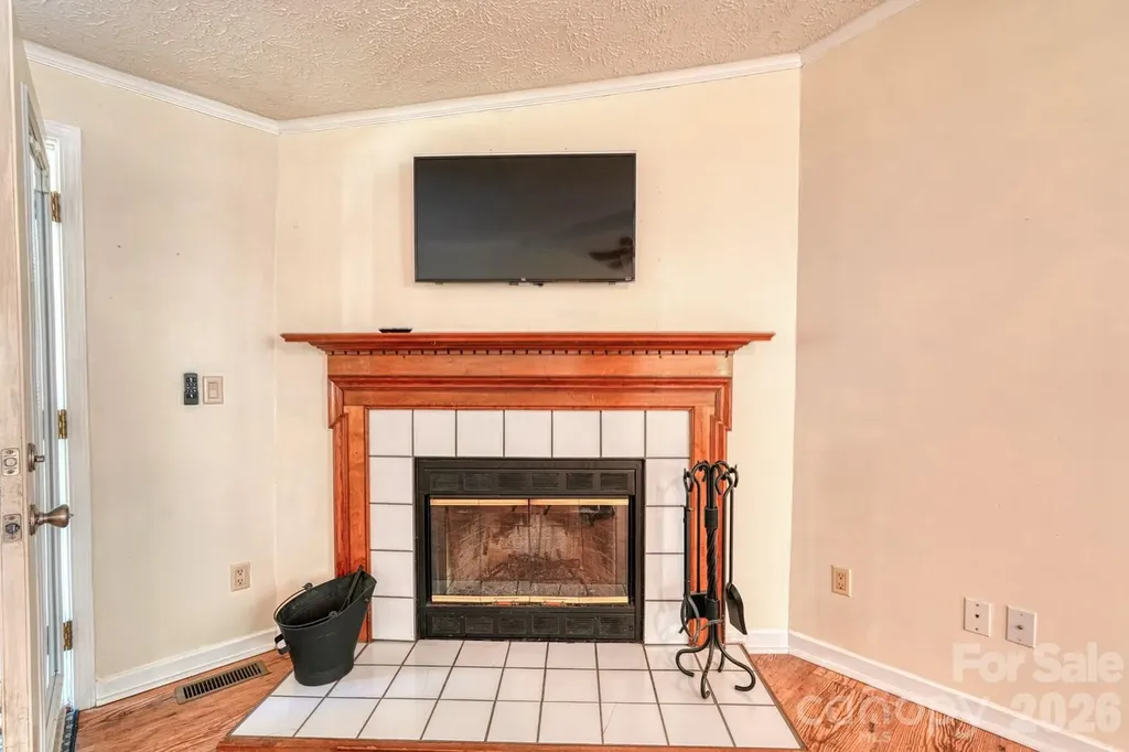 123 Little Rock Way Mill Spring NC 28756