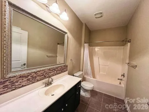 415 Appeldoorn Circle Asheville NC 28803