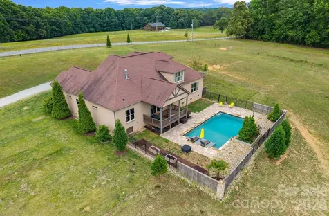 2151 Brown Chapel Road Catawba NC 28609