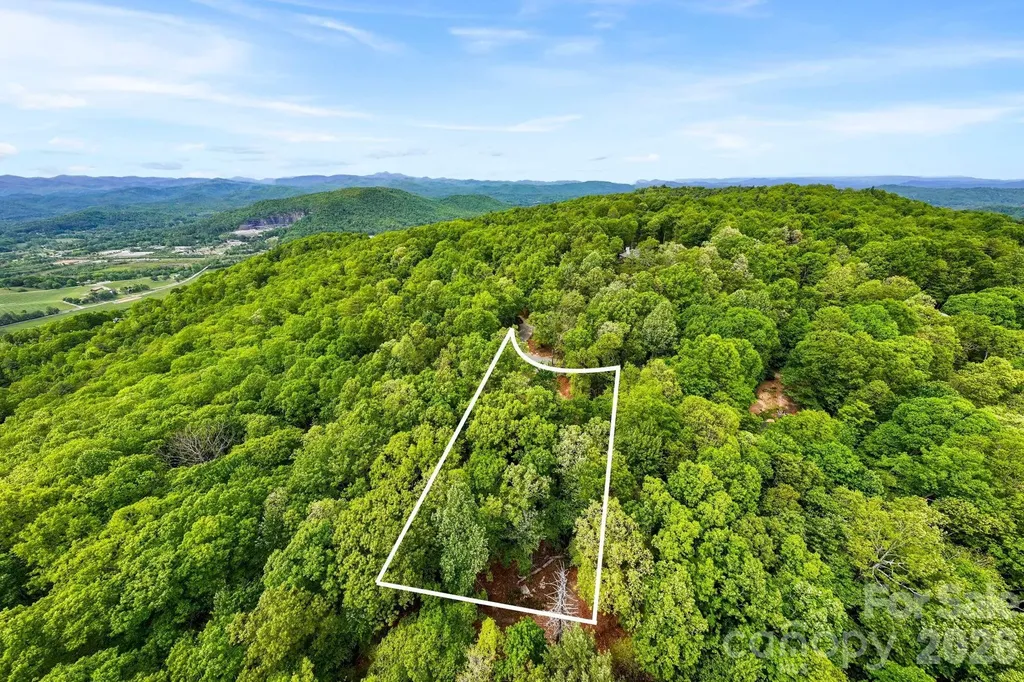 137 Bird Song Road Penrose NC 28766