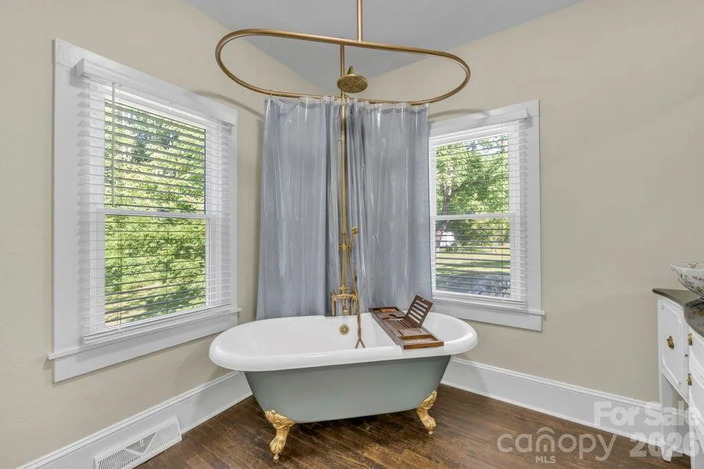 1415 Roan Road Spruce Pine NC 28777