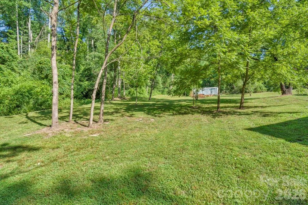 1415 Roan Road Spruce Pine NC 28777