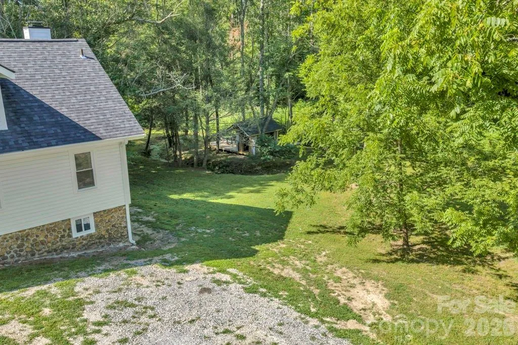 1415 Roan Road Spruce Pine NC 28777