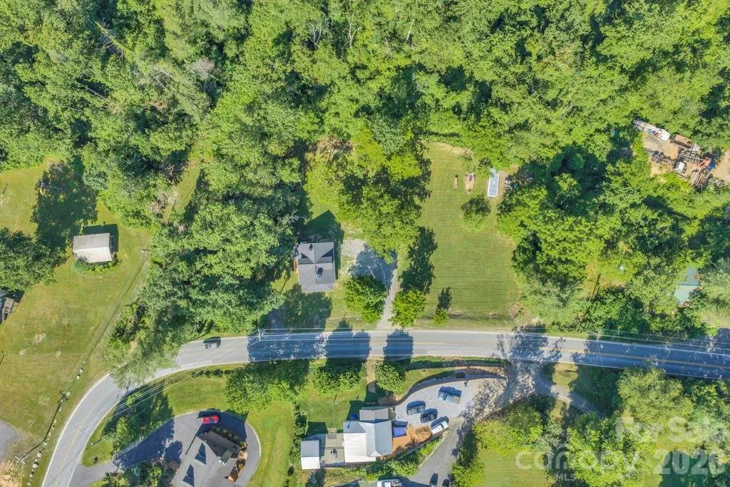 1415 Roan Road Spruce Pine NC 28777