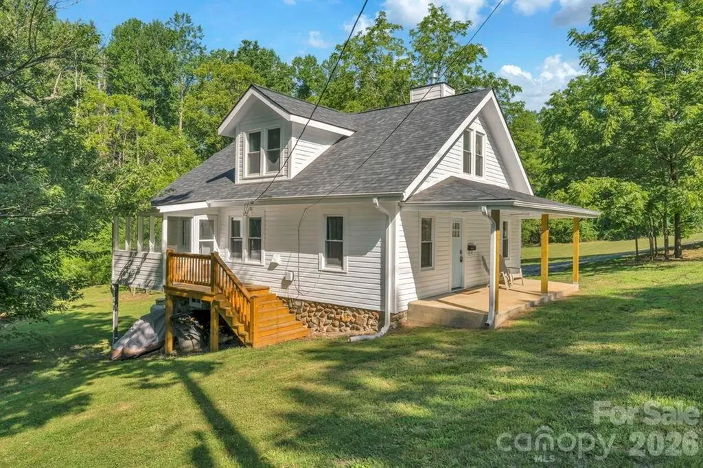 1415 Roan Road Spruce Pine NC 28777