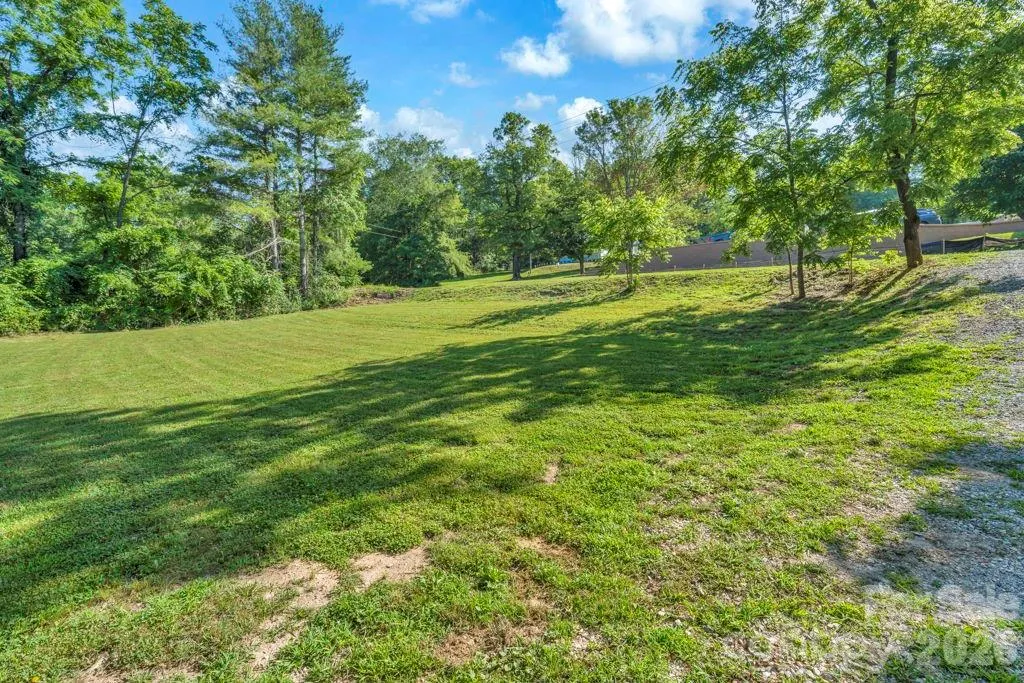 1415 Roan Road Spruce Pine NC 28777
