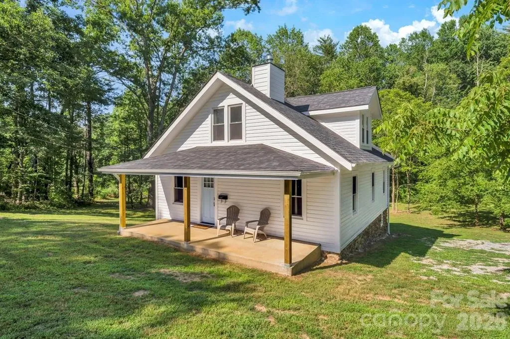 1415 Roan Road Spruce Pine NC 28777