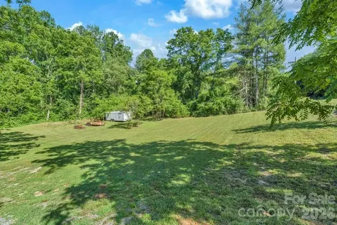 1415 Roan Road Spruce Pine NC 28777