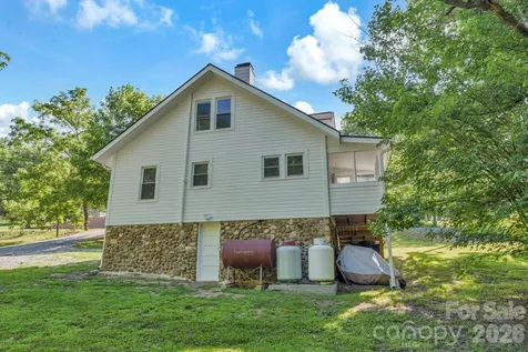 1415 Roan Road Spruce Pine NC 28777