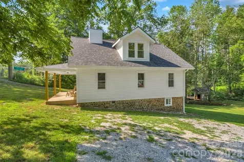 1415 Roan Road Spruce Pine NC 28777