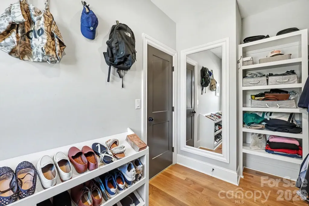 187 N Canterbury Road Charlotte NC 28211