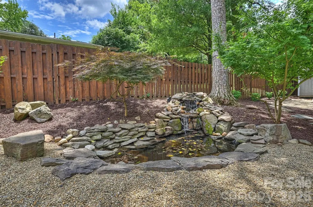 827 Spruce Street Charlotte NC 28203