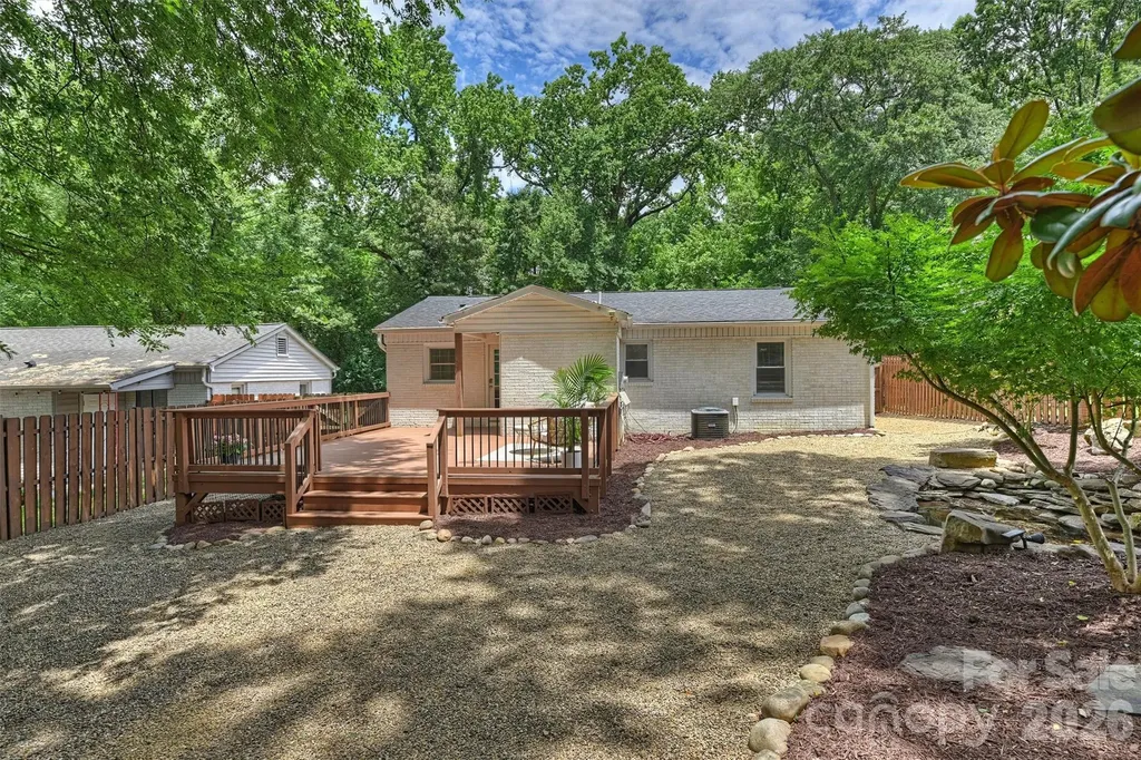 827 Spruce Street Charlotte NC 28203