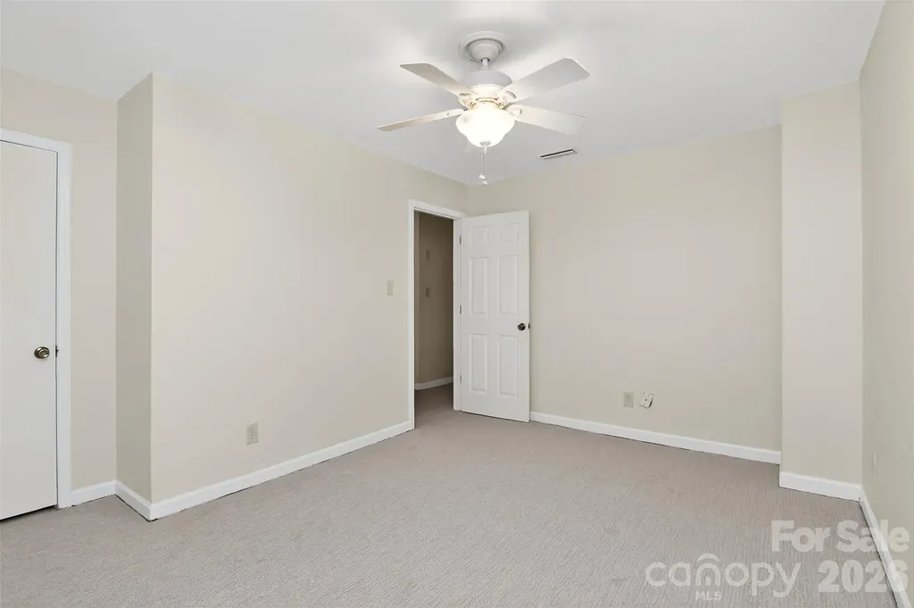 7007 Crossridge Road Charlotte NC 28214