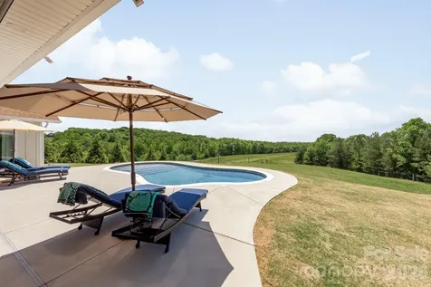 8088 Kays Drive York SC 29745