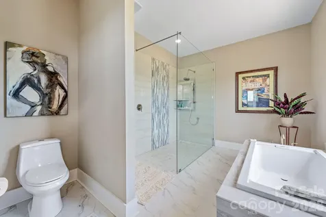 8088 Kays Drive York SC 29745