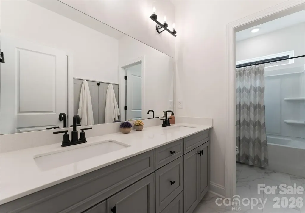 11117 Lochmere Road Charlotte NC 28278