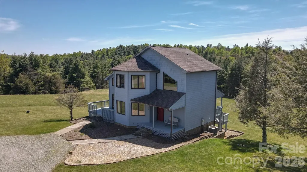 216 Deer Track Lane Sparta NC 28675