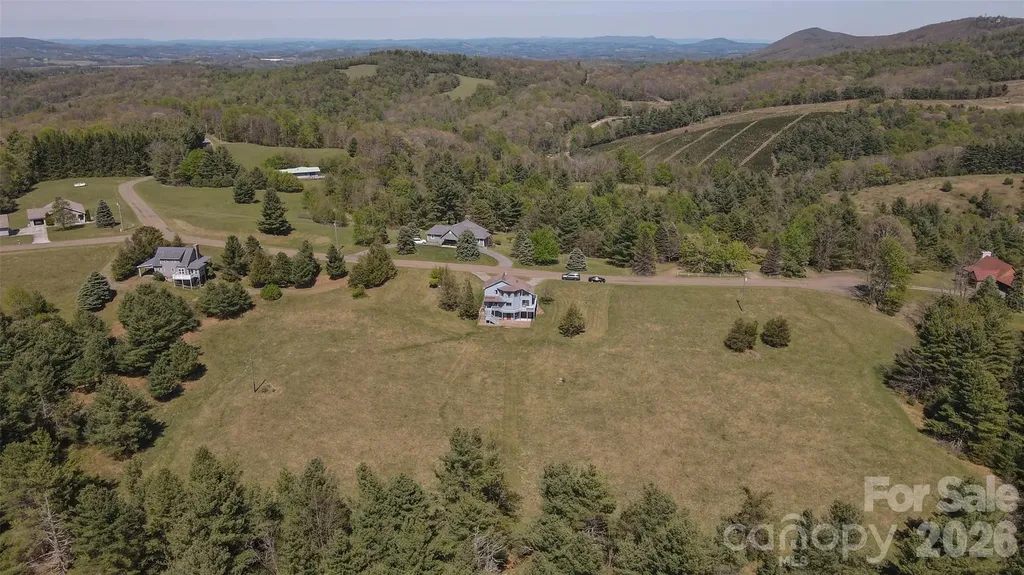 216 Deer Track Lane Sparta NC 28675