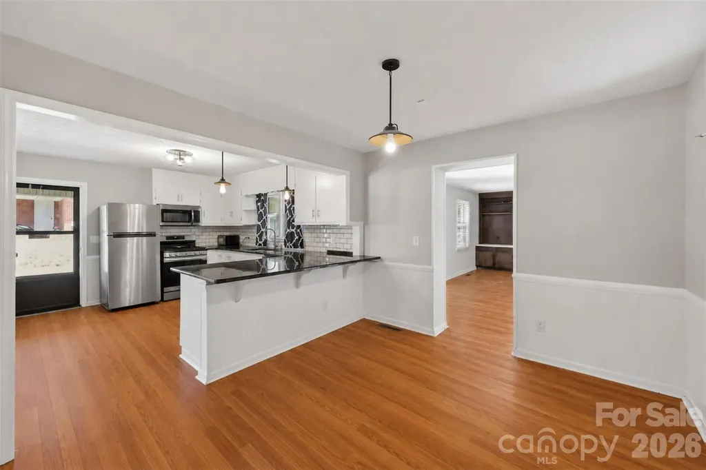 1910 26th Street NE Hickory NC 28601