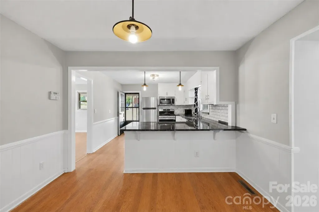 1910 26th Street NE Hickory NC 28601