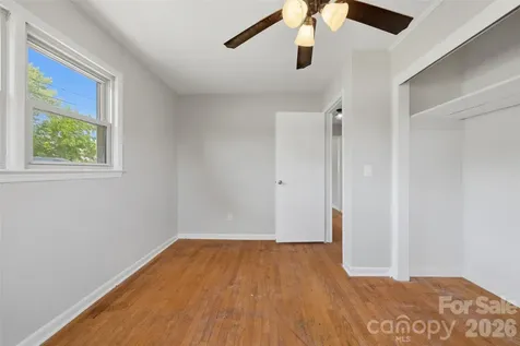 1910 26th Street NE Hickory NC 28601