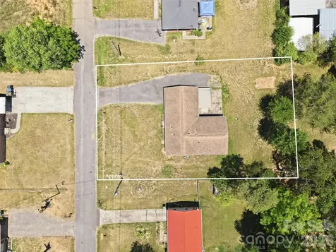 1910 26th Street NE Hickory NC 28601