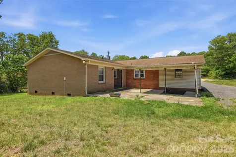 1910 26th Street NE Hickory NC 28601