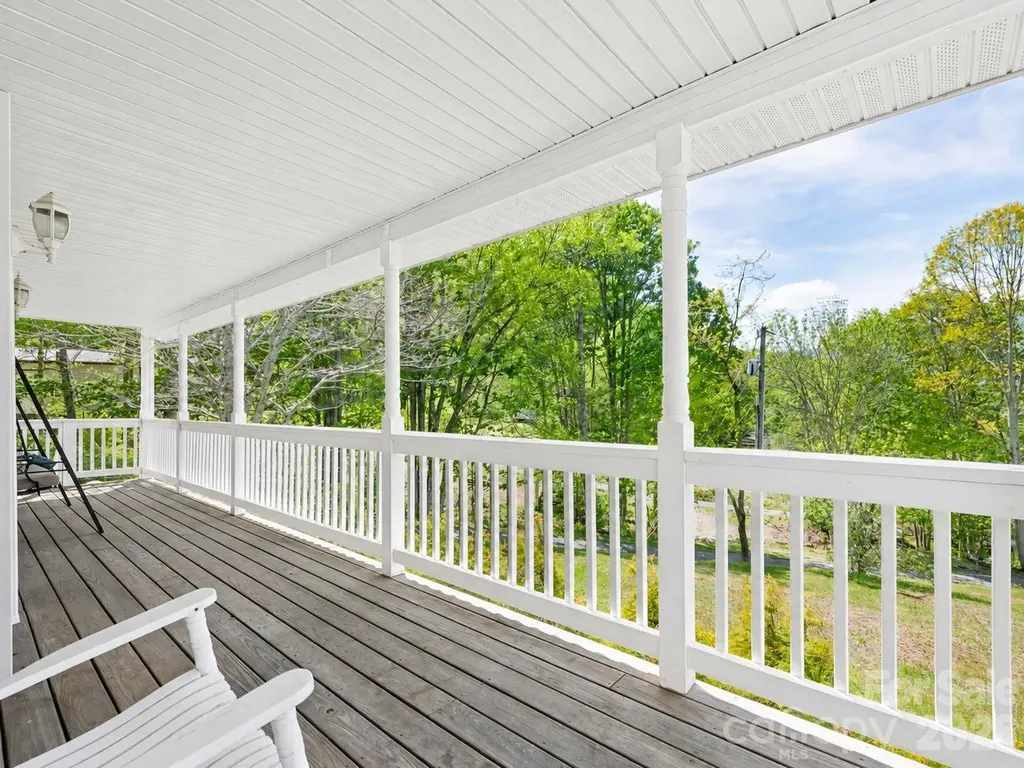 831 Red Bank Road Waynesville NC 28786