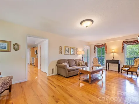 831 Red Bank Road Waynesville NC 28786