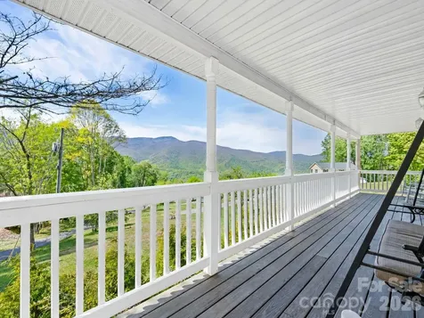 831 Red Bank Road Waynesville NC 28786