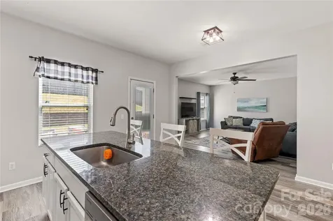 493 Dutch White Drive Clover SC 29710