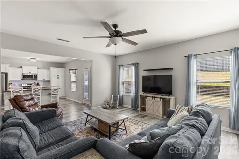 493 Dutch White Drive Clover SC 29710