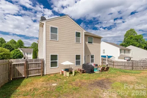 493 Dutch White Drive Clover SC 29710