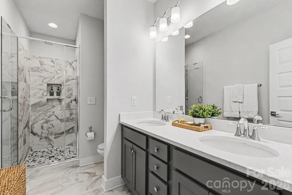 562 West End Drive Charlotte NC 28208