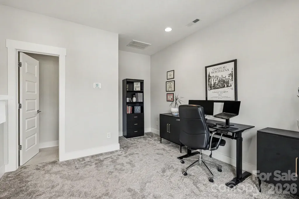 562 West End Drive Charlotte NC 28208