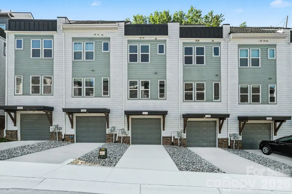 562 West End Drive Charlotte NC 28208
