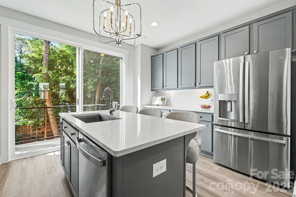 562 West End Drive Charlotte NC 28208