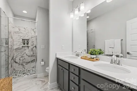 562 West End Drive Charlotte NC 28208