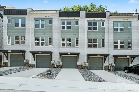 562 West End Drive Charlotte NC 28208